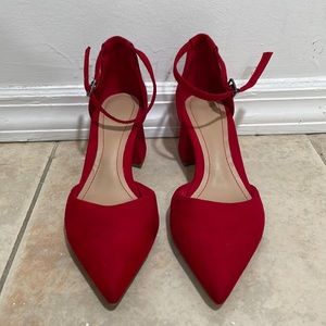 Red hot heel pumps